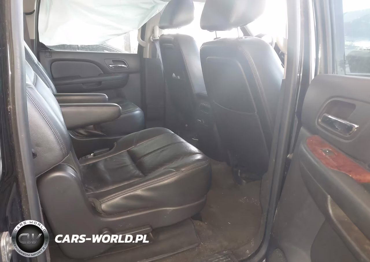 2013 Chevrolet Suburban Lt VIN:1GNWKMEG8DR305725 - 8
