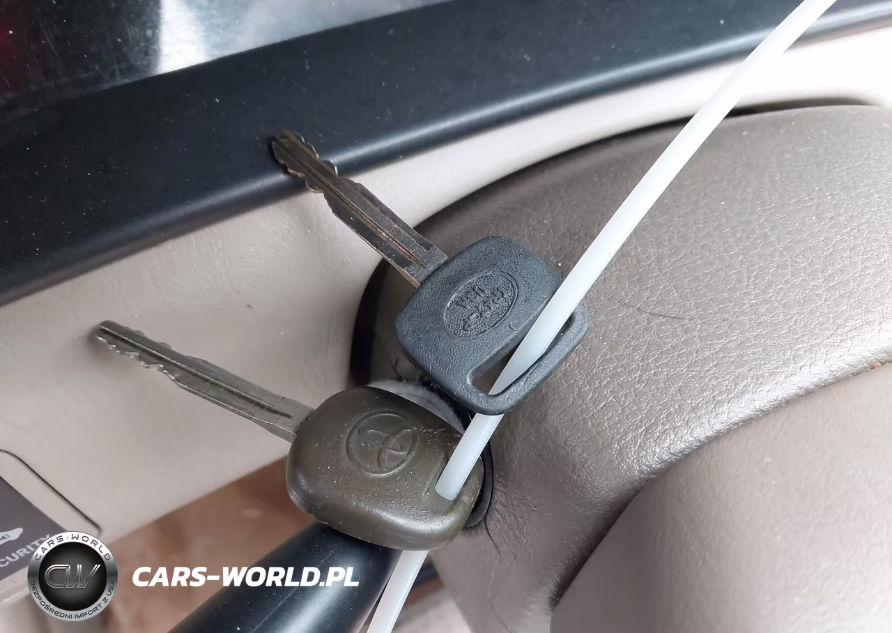 2008 Toyota Corolla Ce VIN:1NXBR32E28Z981537 - 11