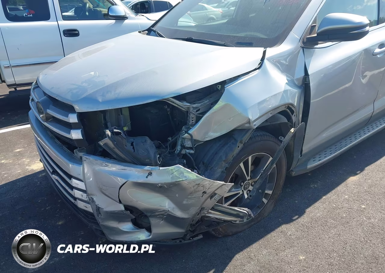 2019 Toyota Highlander Le VIN:5TDZARFHXKS048353 - 6