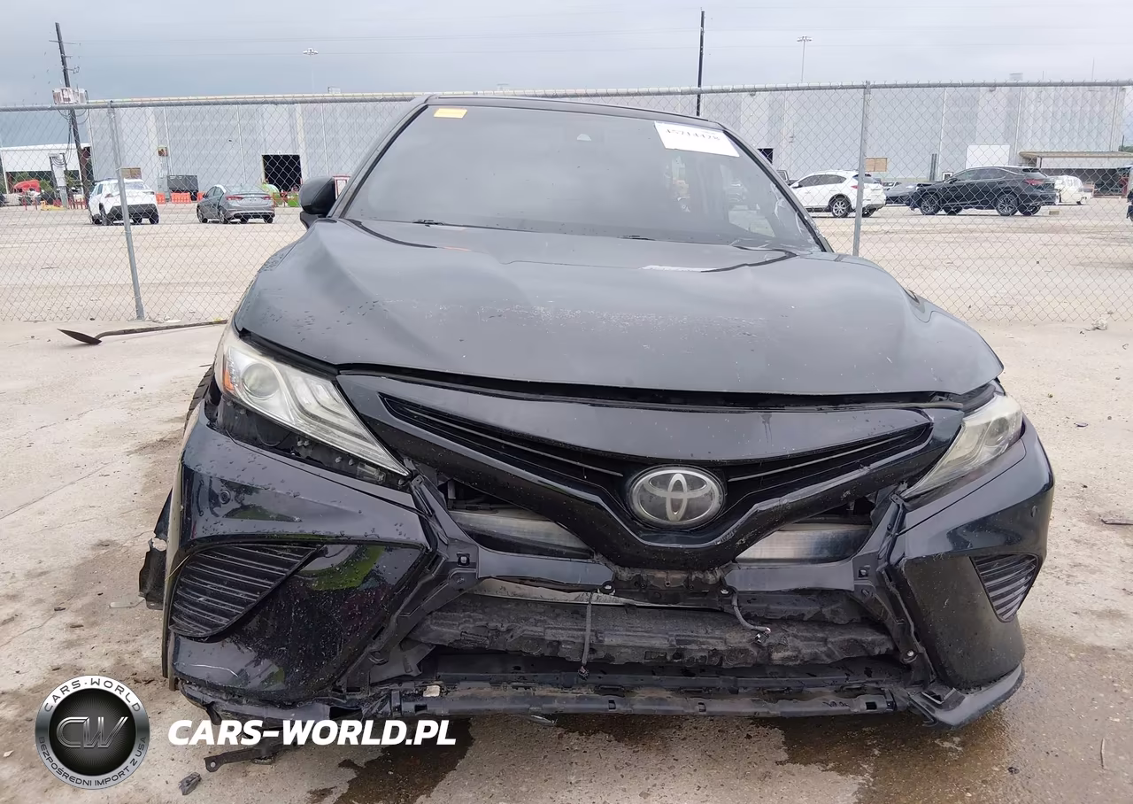 2018 Toyota Camry Xse VIN:4T1B61HK0JU106196 - 11