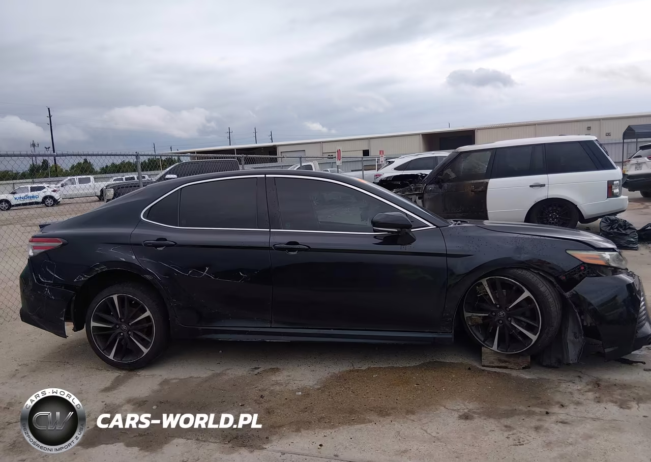 2018 Toyota Camry Xse VIN:4T1B61HK0JU106196 - 12