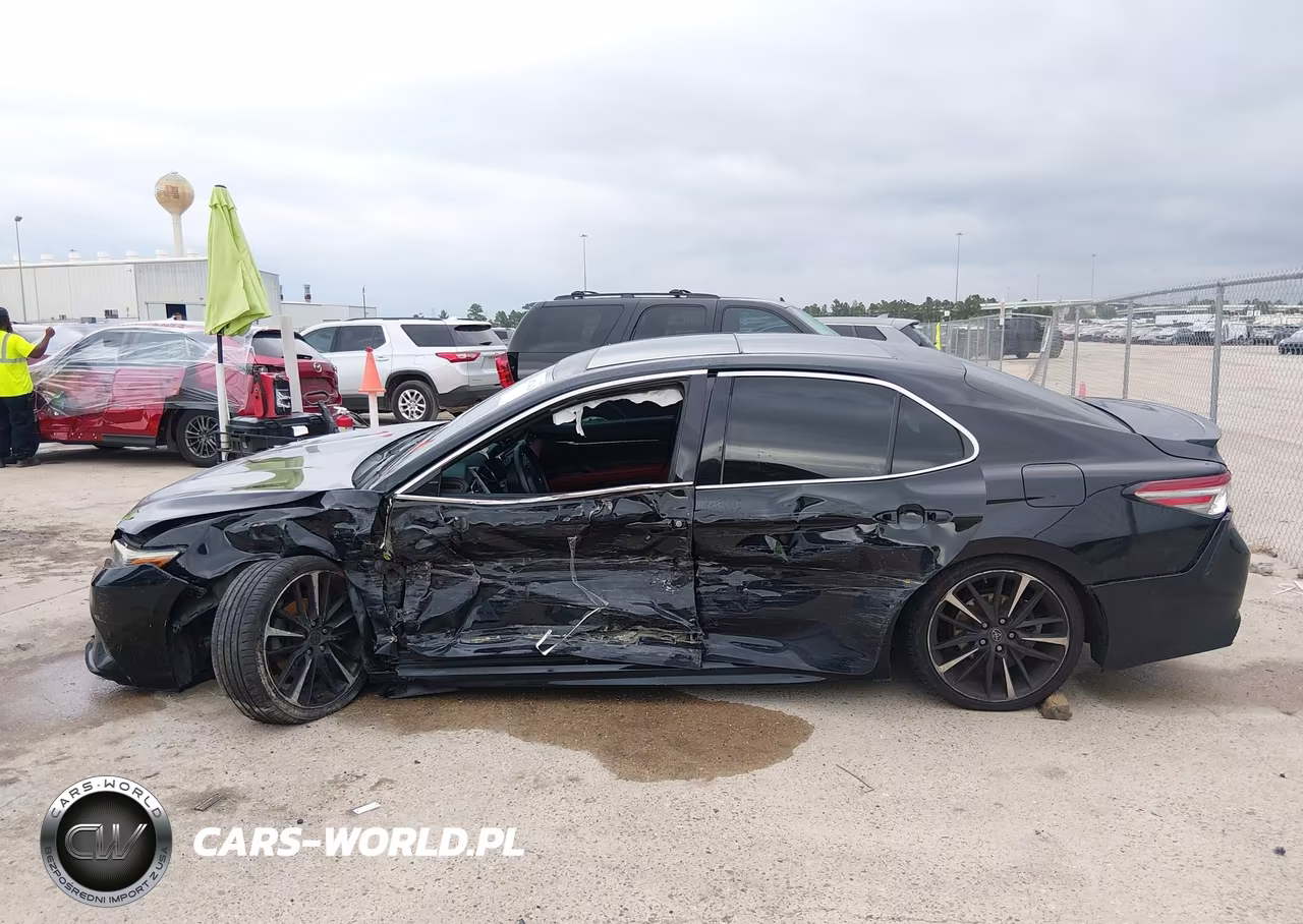 2018 Toyota Camry Xse VIN:4T1B61HK0JU106196 - 13