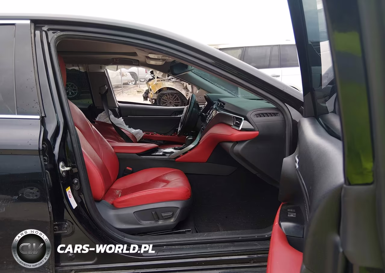 2018 Toyota Camry Xse VIN:4T1B61HK0JU106196 - 5