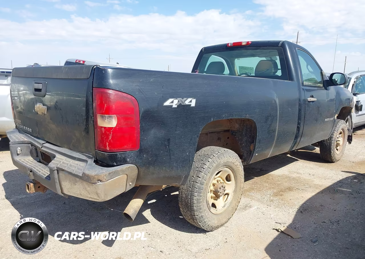 2007 Chevrolet Silverado 2500Hd Work Truck VIN:1GCHK24K77E555397 - 4