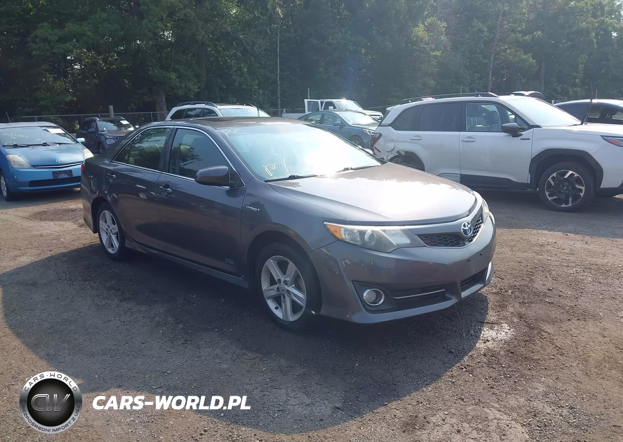 2014 Toyota Camry Hybrid Se Limited Edition
