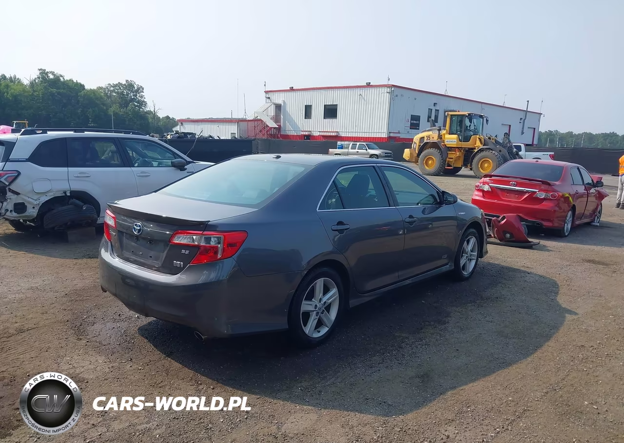 2014 Toyota Camry Hybrid Se Limited Edition VIN:4T1BD1FK7EU131773 - 4