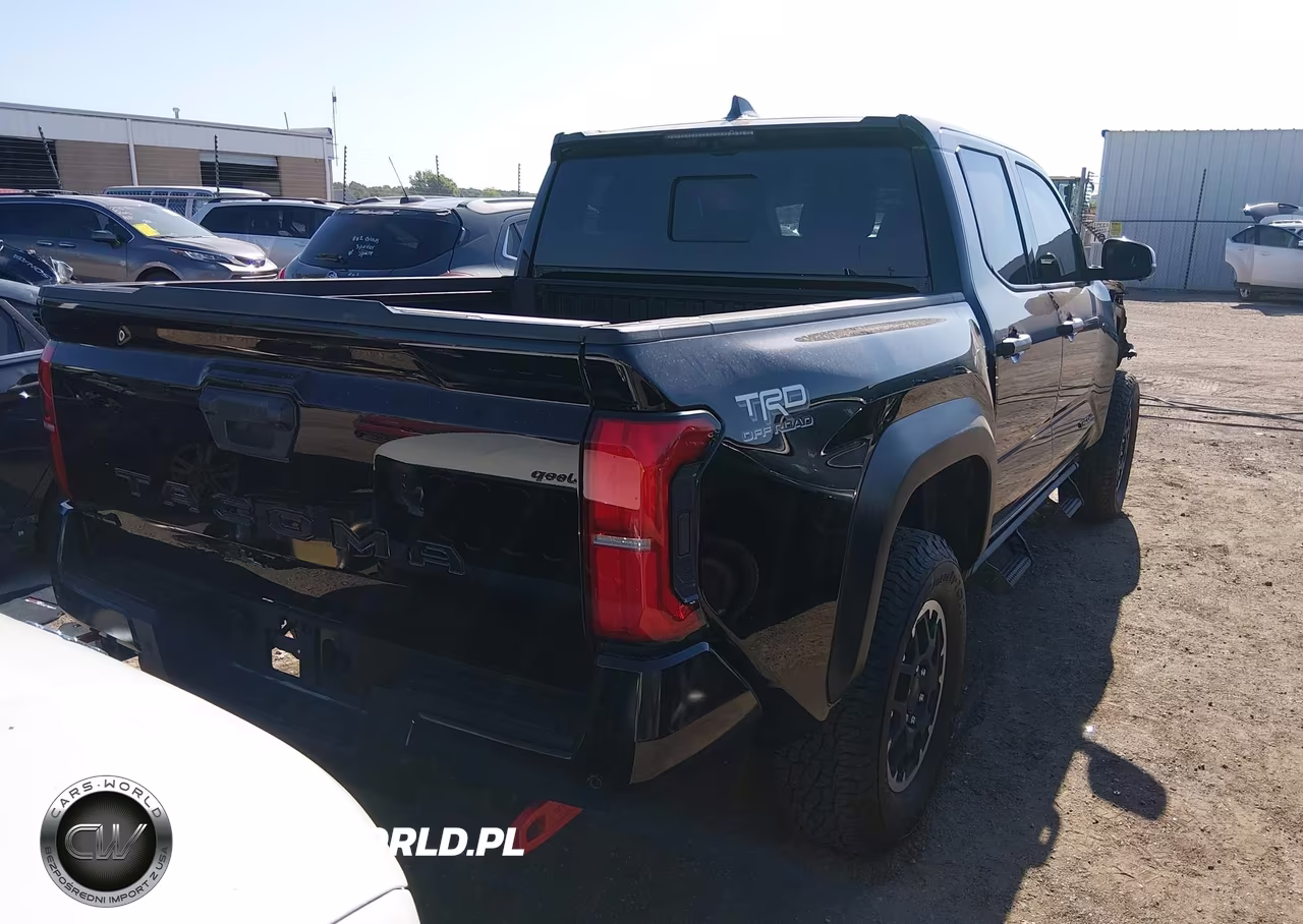 2025 Toyota Tacoma Trd Off Road VIN:3TMLB5JN3SM118610 - 4