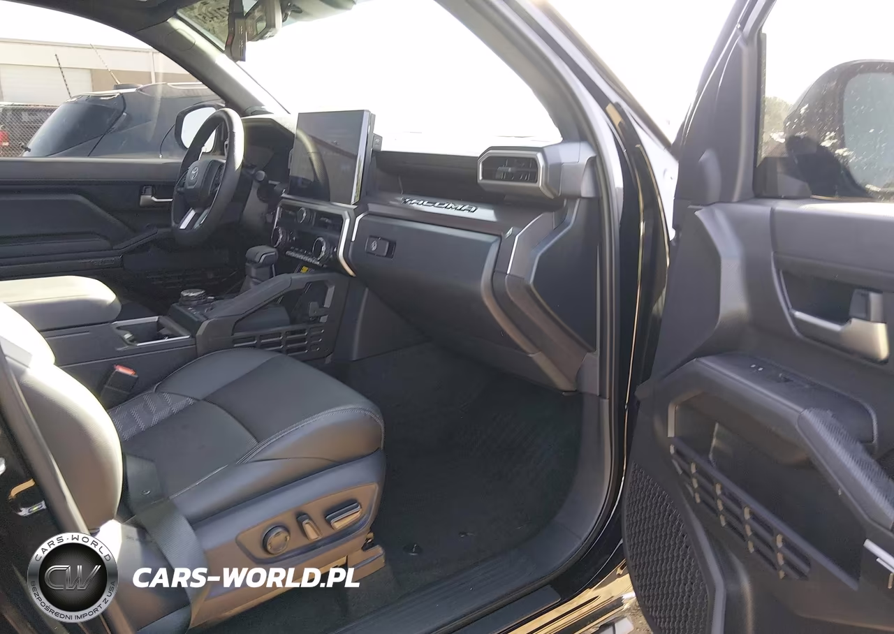 2025 Toyota Tacoma Trd Off Road VIN:3TMLB5JN3SM118610 - 5
