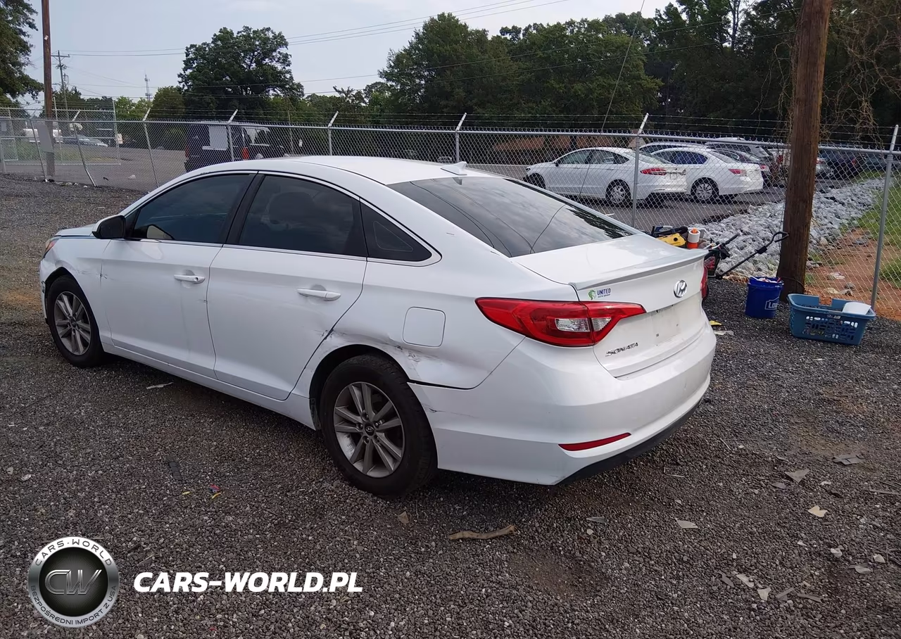 2015 Hyundai Sonata Se VIN:5NPE24AF0FH167318 - 3