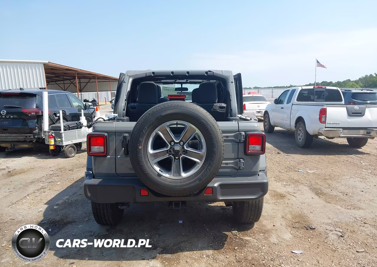 2021 Jeep Wrangler Unlimited Sahara VIN:1C4HJXEN6MW812127 - 16