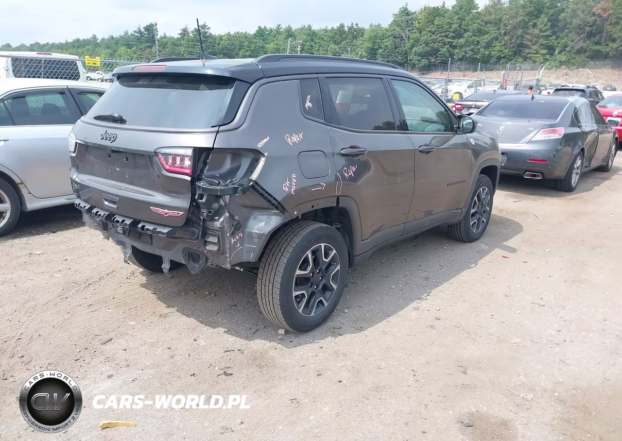 2019 Jeep Compass Trailhawk 4X4 VIN:3C4NJDDB2KT733193 - 4