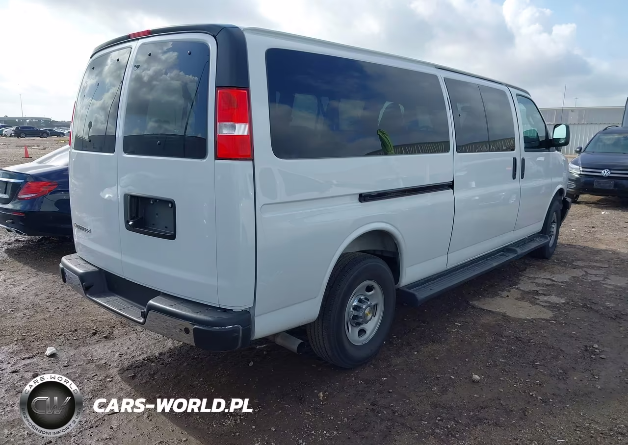 2025 Chevrolet Express Passenger Rwd 3500 Extended Wheelbase Lt VIN:1GAZGPFPXS1277115 - 4