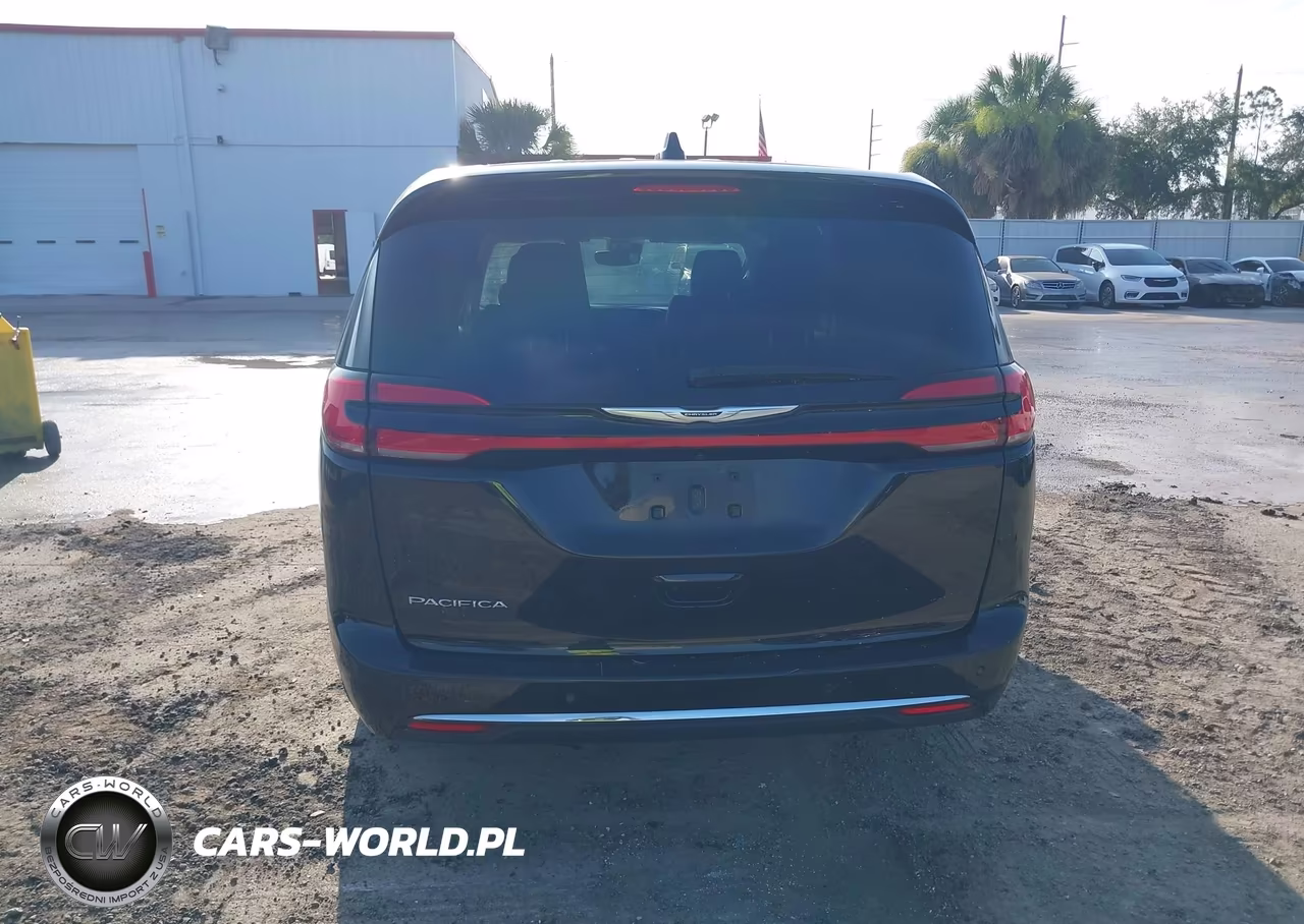 2024 Chrysler Pacifica Touring L VIN:2C4RC1BG5RR147075 - 16