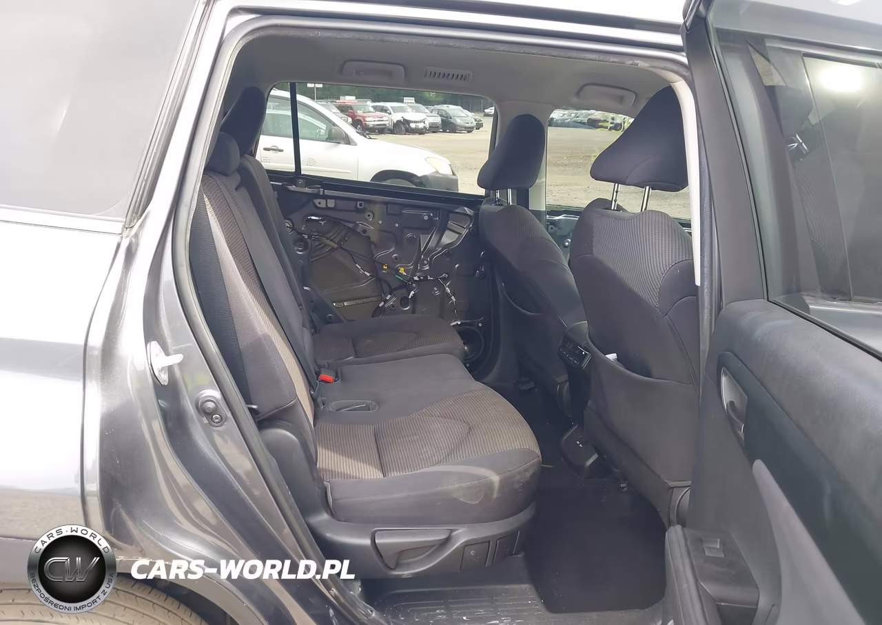 2020 Toyota Highlander Le VIN:5TDBZRBH4LS515168 - 8