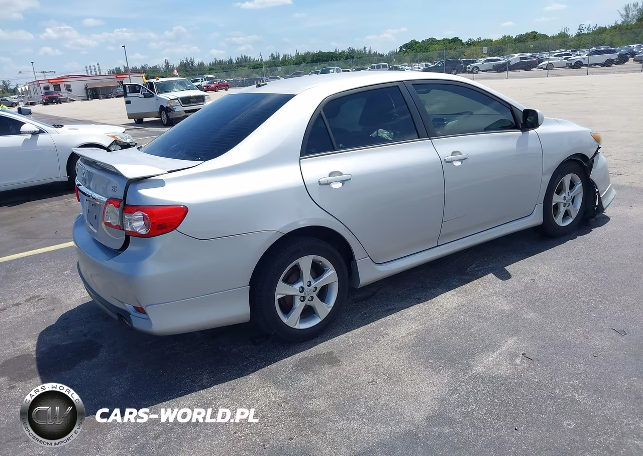 2012 Toyota Corolla S VIN:2T1BU4EE4CC865251 - 4