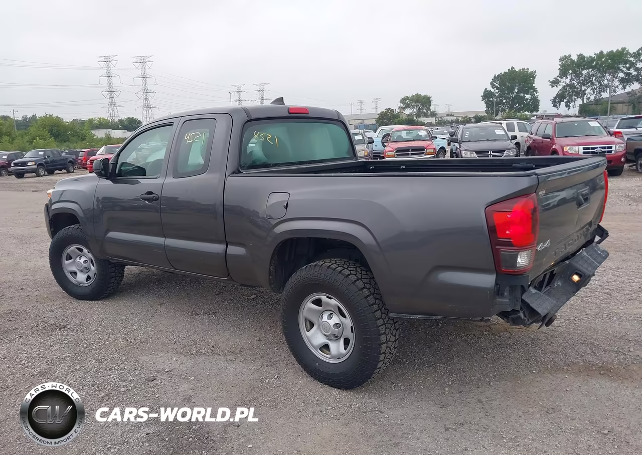 2018 Toyota Tacoma Sr VIN:5TFSX5EN7JX062851 - 3