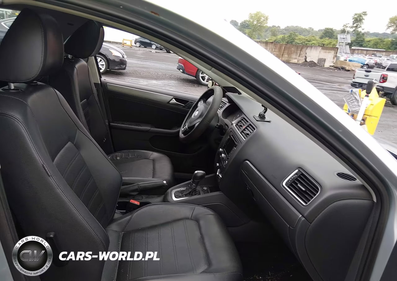 2014 Volkswagen Jetta 1.8T Sel VIN:3VWL17AJ1EM360549 - 5