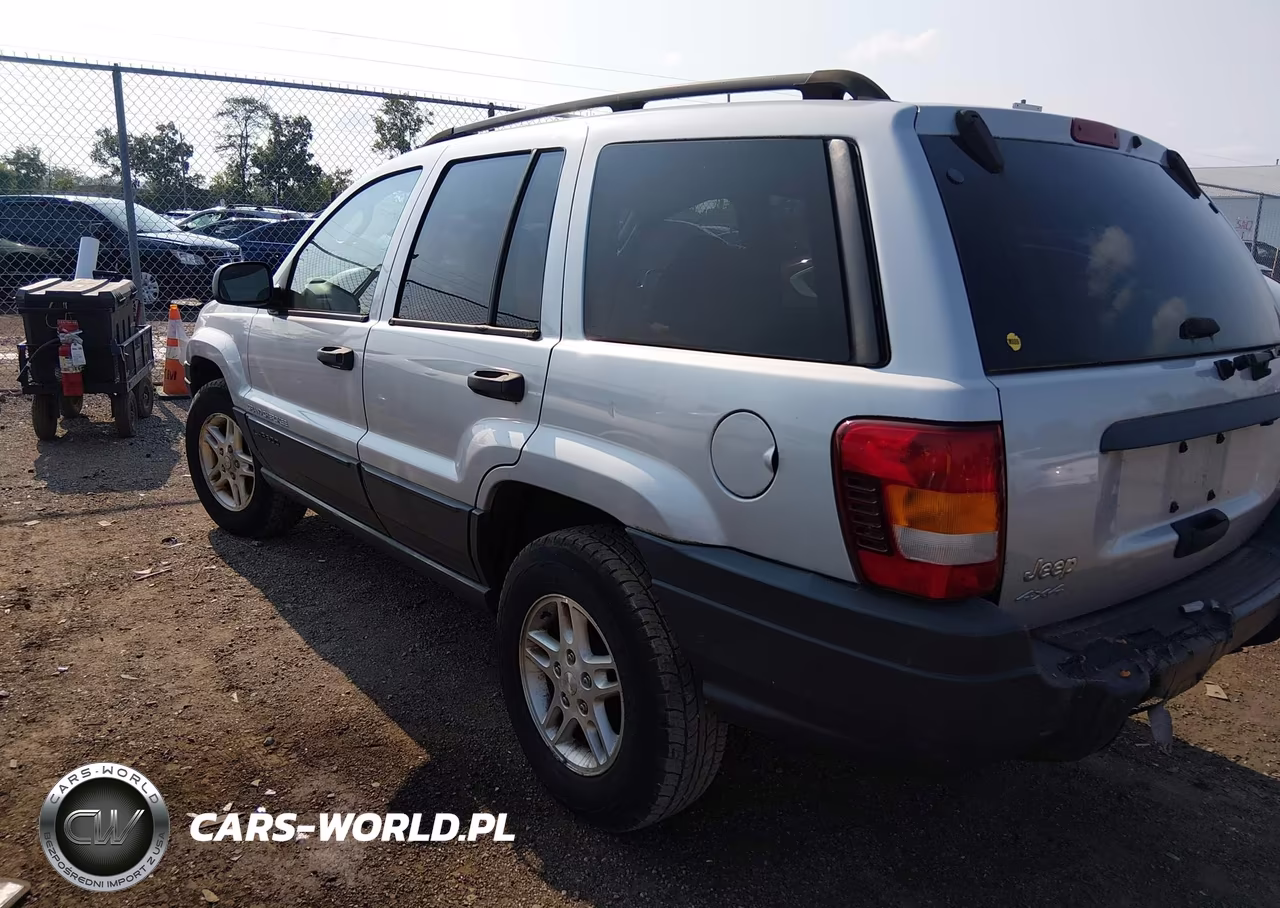 2003 Jeep Grand Cherokee Laredo VIN:1J4GW48S83C564003 - 3