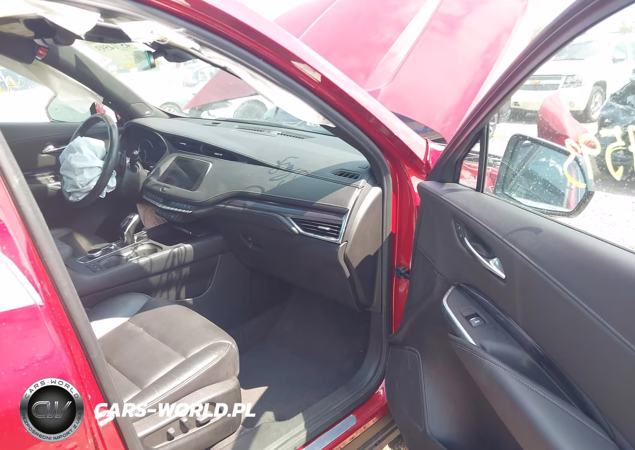 2023 Cadillac Xt4 Awd Luxury VIN:1GYFZBR43PF153345 - 5
