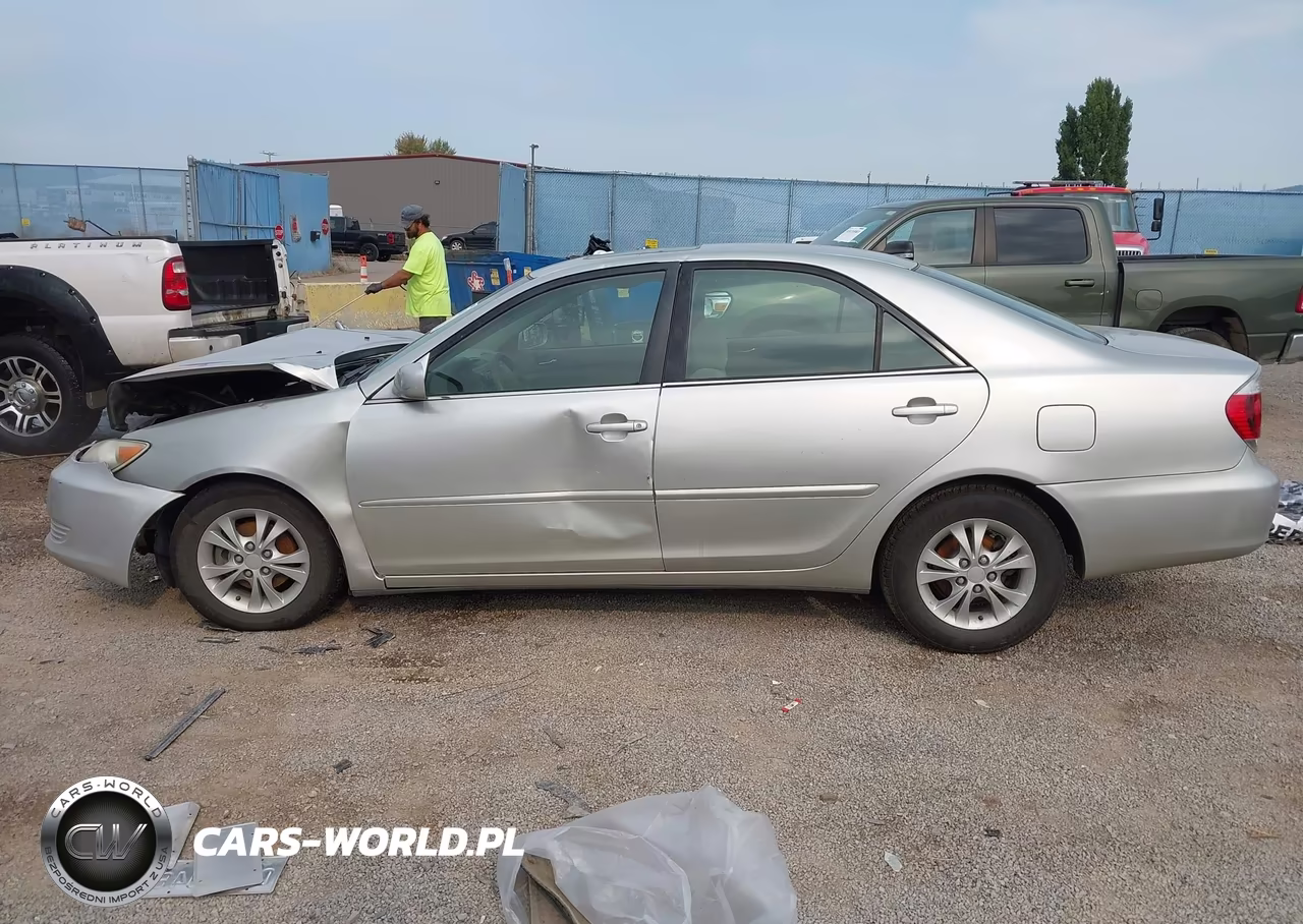 2005 Toyota Camry Le V6 VIN:4T1BF30K55U101444 - 13