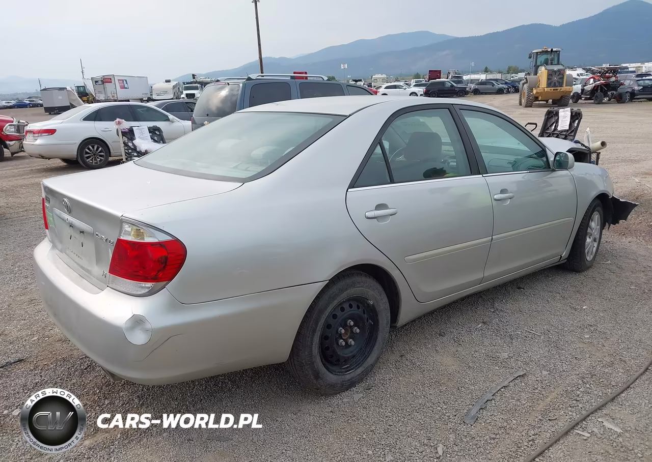 2005 Toyota Camry Le V6 VIN:4T1BF30K55U101444 - 4