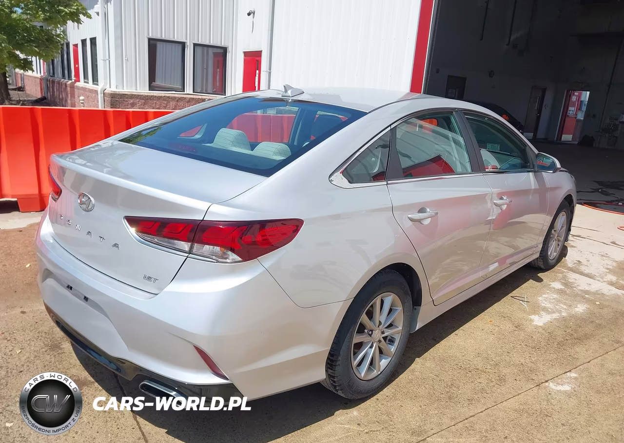 2018 Hyundai Sonata Eco VIN:5NPE24AA8JH699185 - 4