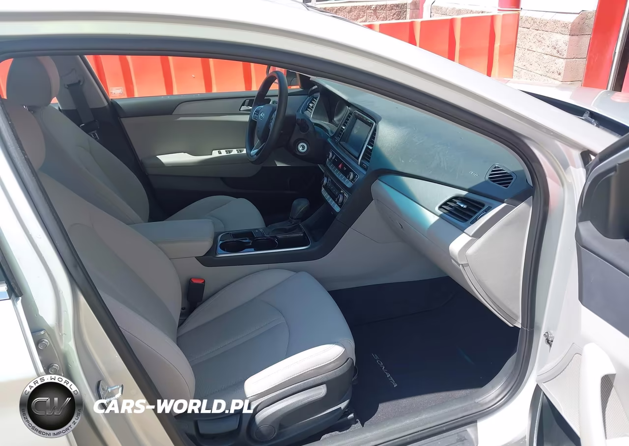 2018 Hyundai Sonata Eco VIN:5NPE24AA8JH699185 - 5