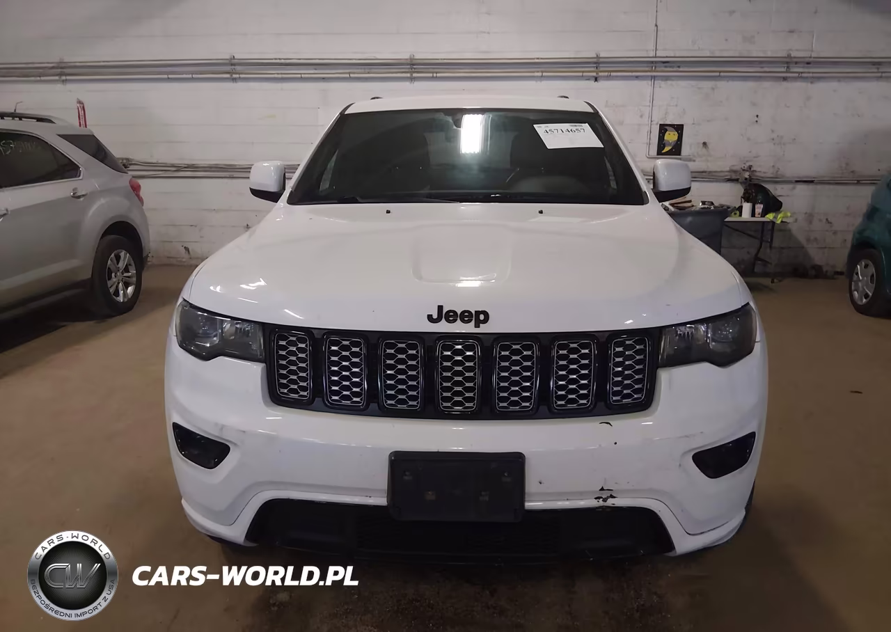 2018 Jeep Grand Cherokee Altitude 4X4 VIN:1C4RJFAG7JC448965 - 12