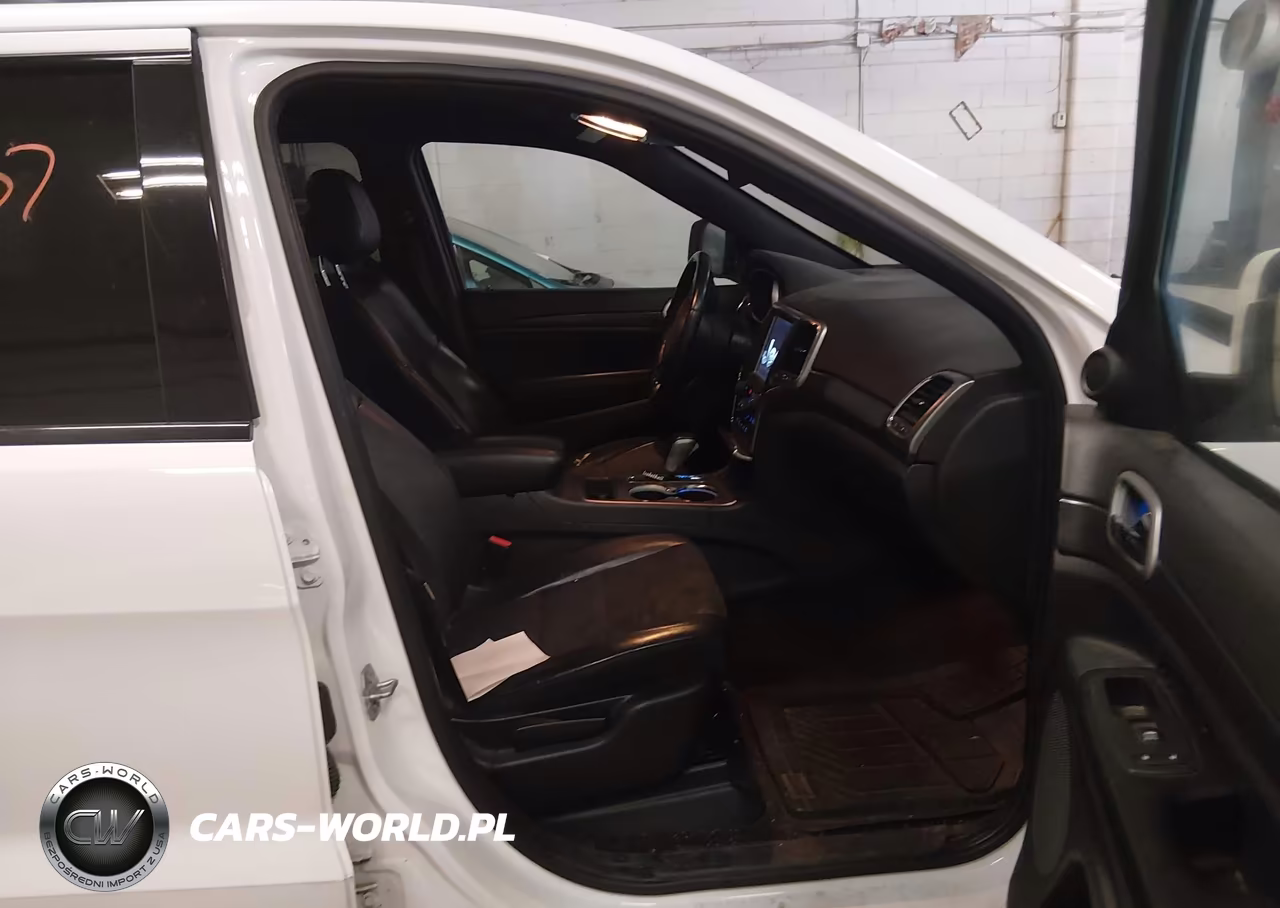 2018 Jeep Grand Cherokee Altitude 4X4 VIN:1C4RJFAG7JC448965 - 5