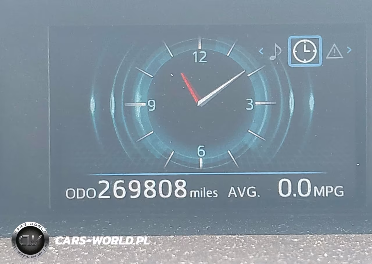 2017 Toyota Prius V Five VIN:JTDZN3EUXHJ064607 - 16