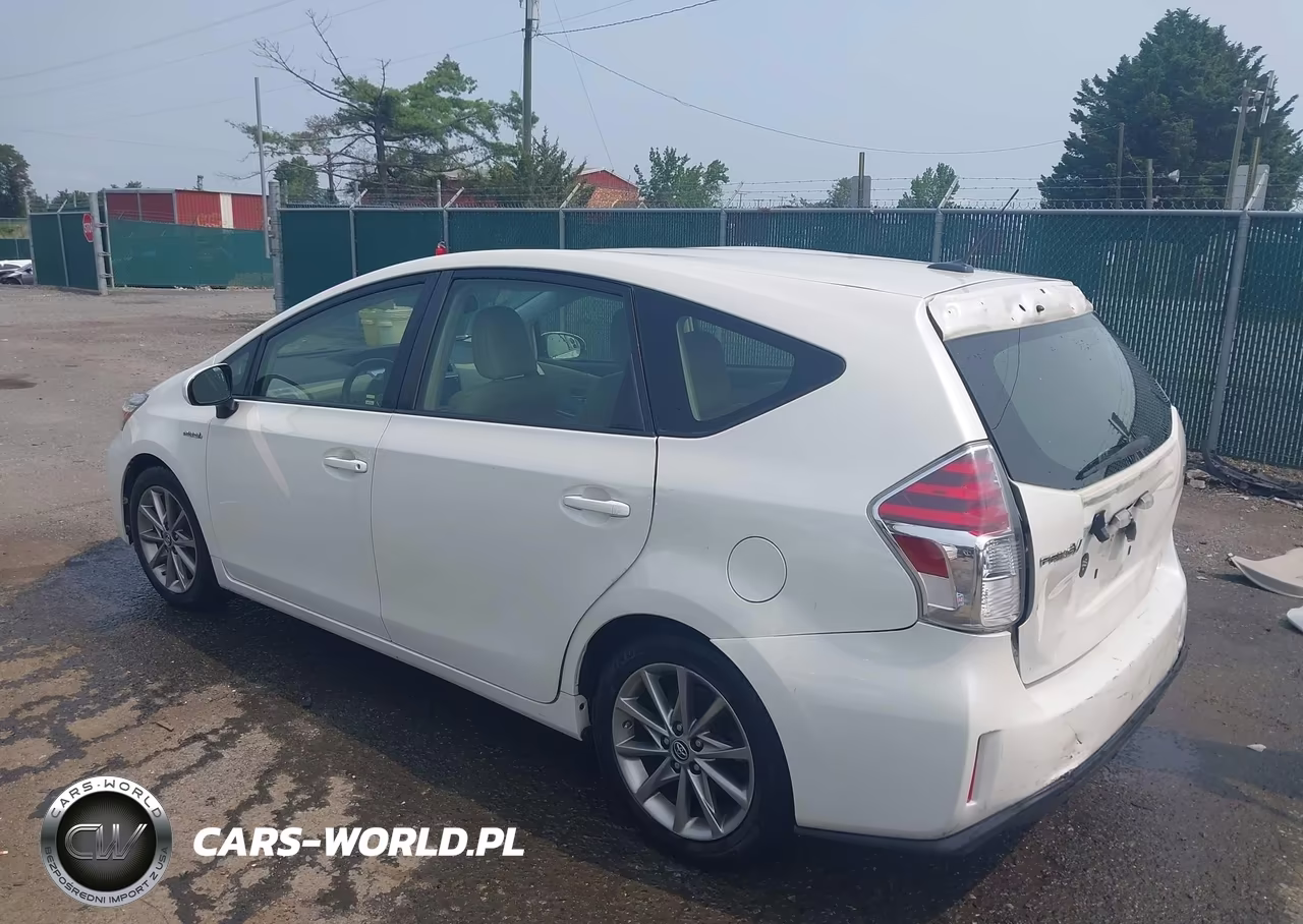 2017 Toyota Prius V Five VIN:JTDZN3EUXHJ064607 - 3