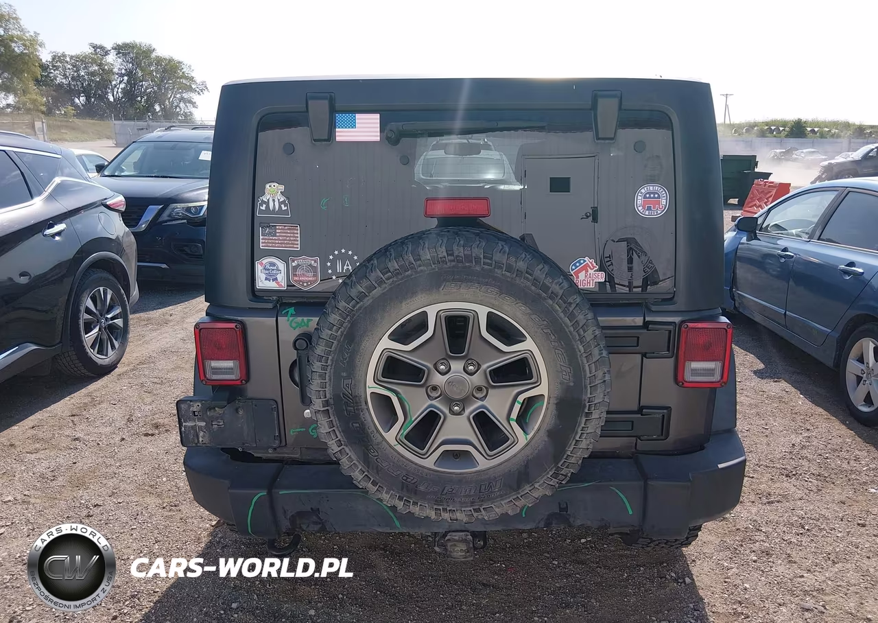 2014 Jeep Wrangler Unlimited Rubicon VIN:1C4BJWFGXEL230759 - 16