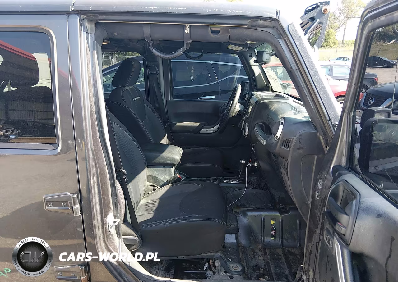2014 Jeep Wrangler Unlimited Rubicon VIN:1C4BJWFGXEL230759 - 5