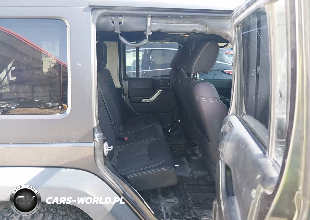2014 Jeep Wrangler Unlimited Rubicon VIN:1C4BJWFGXEL230759 - 8