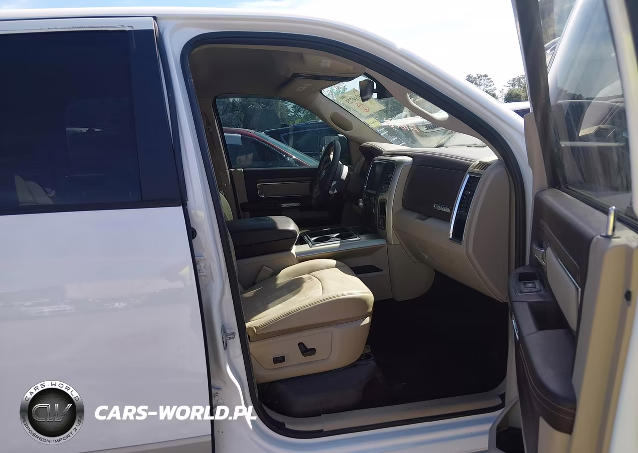 2015 Ram 1500 Laramie VIN:1C6RR7NM1FS513912 - 5