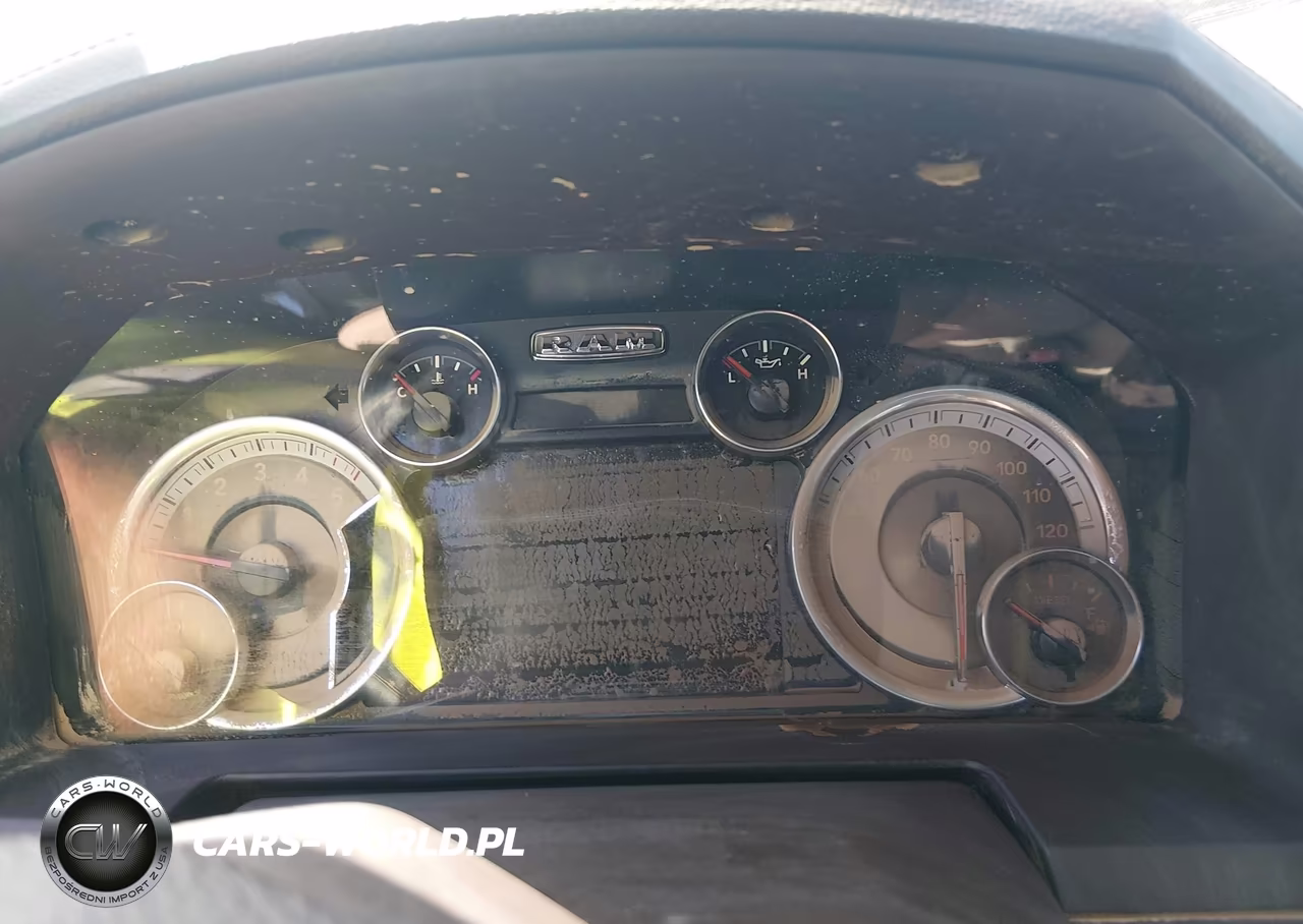 2015 Ram 1500 Laramie VIN:1C6RR7NM1FS513912 - 7