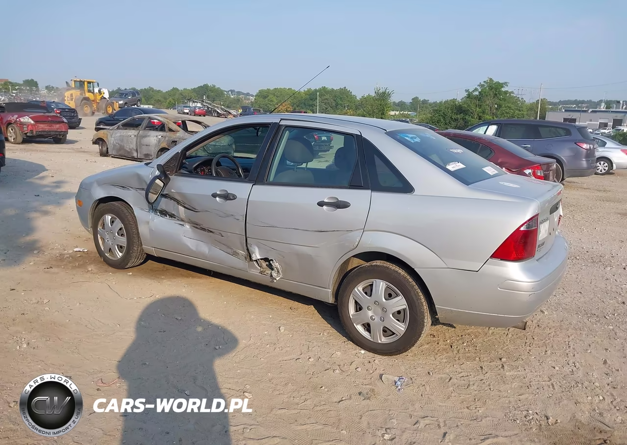 2007 Ford Focus S-Se-Ses VIN:1FAFP34N97W196479 - 3