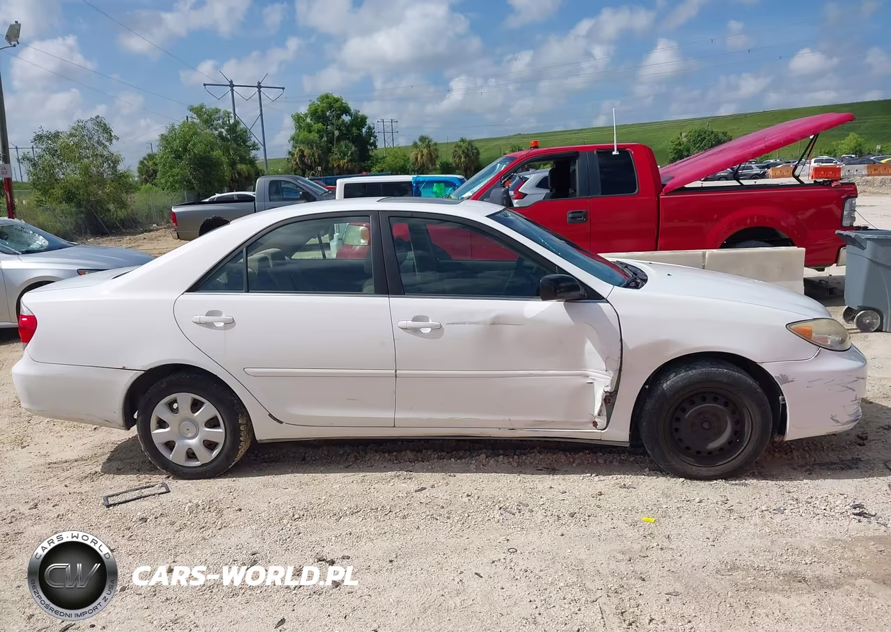 2006 Toyota Camry Le VIN:JTDBE30K463041185 - 13