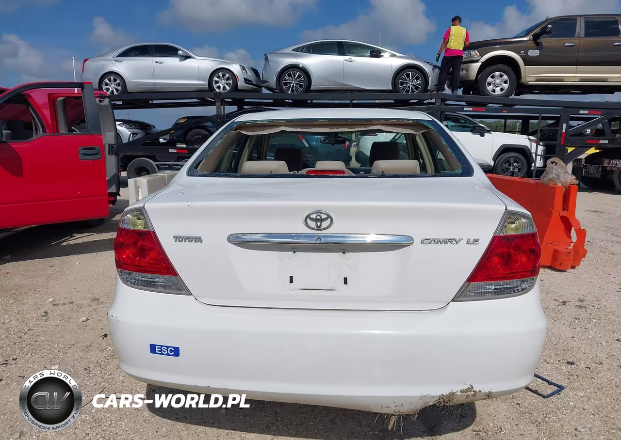 2006 Toyota Camry Le VIN:JTDBE30K463041185 - 16