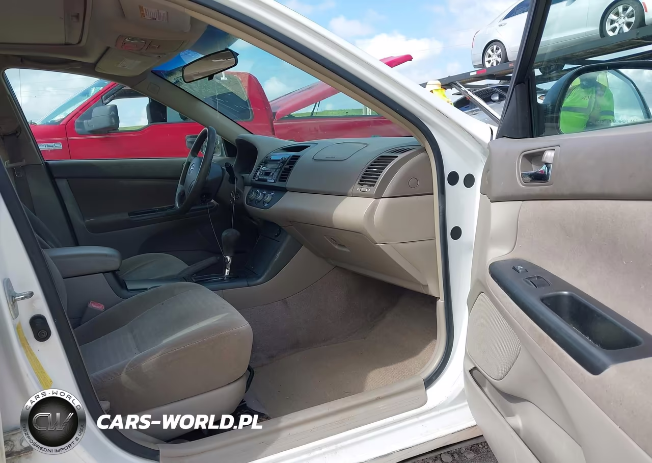 2006 Toyota Camry Le VIN:JTDBE30K463041185 - 5