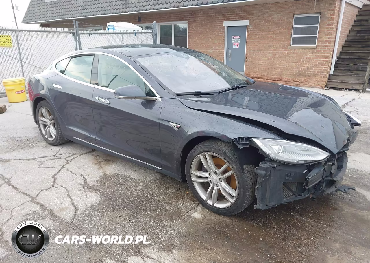 2015 Tesla Model S