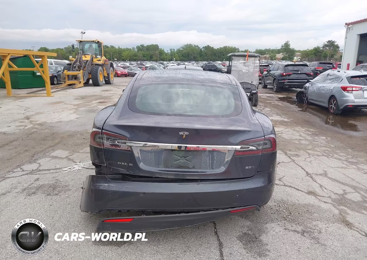 2015 Tesla Model S VIN:5YJSA1H27FF080313 - 15