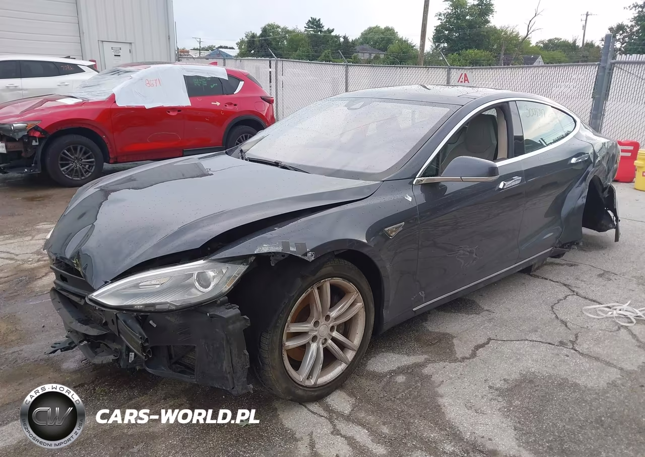 2015 Tesla Model S VIN:5YJSA1H27FF080313 - 2