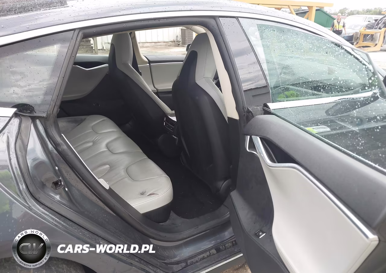 2015 Tesla Model S VIN:5YJSA1H27FF080313 - 8