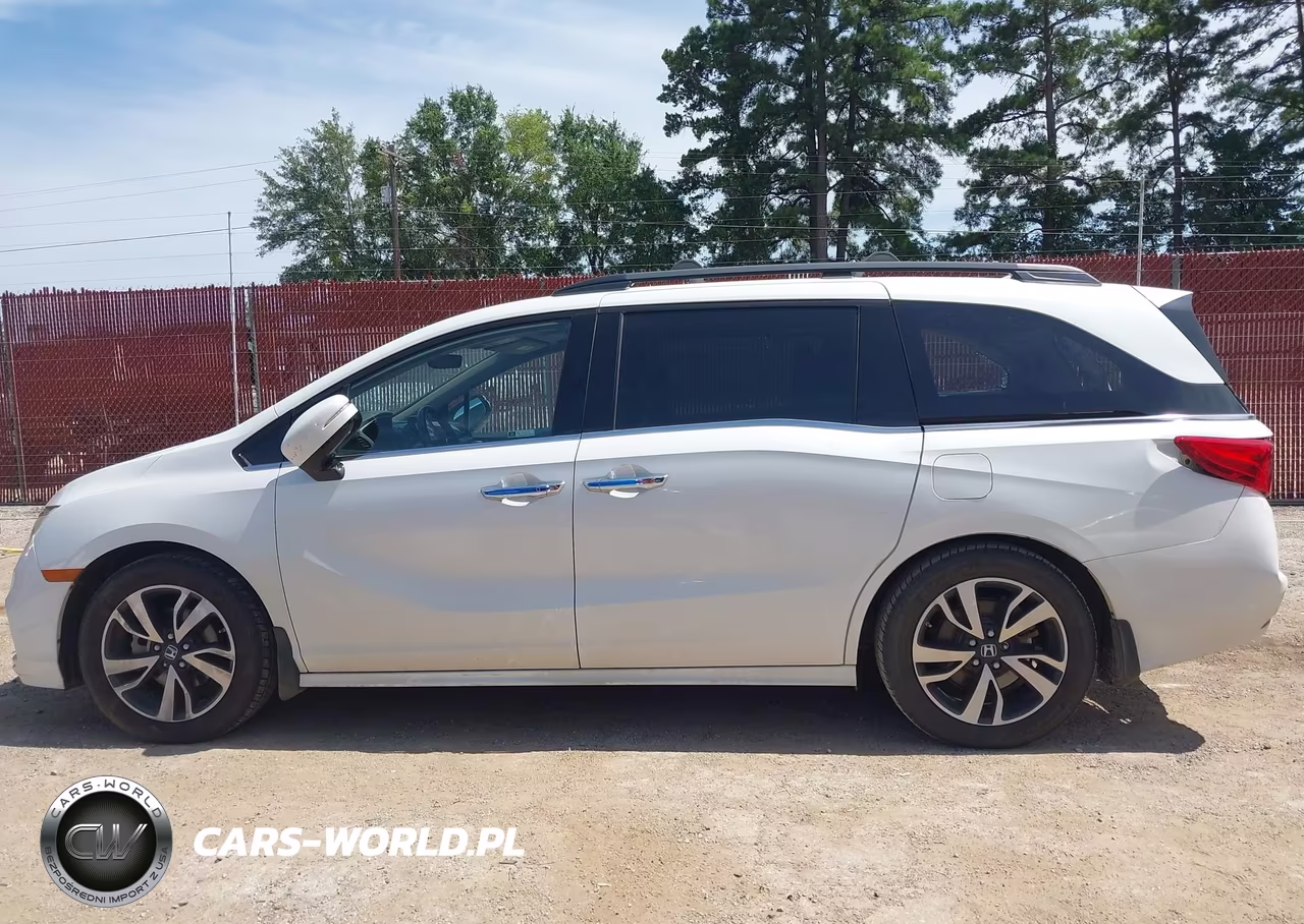 2020 Honda Odyssey Elite VIN:5FNRL6H97LB060870 - 14