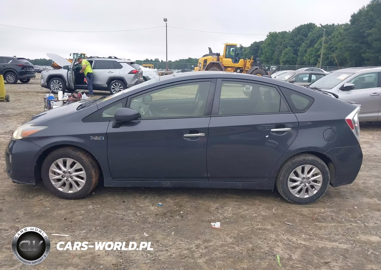 2012 Toyota Prius Plug-In VIN:JTDKN3DP4C3010066 - 14