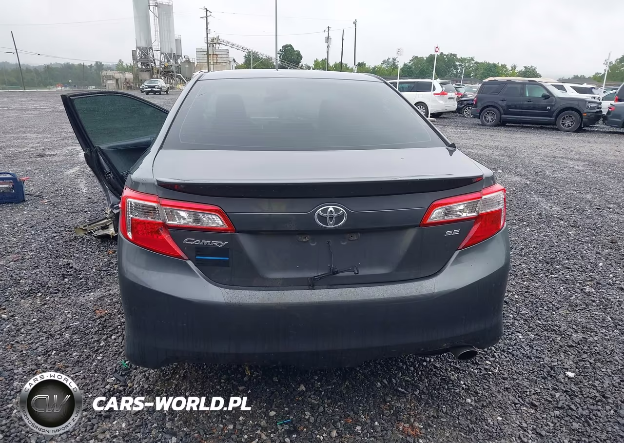 2014 Toyota Camry Se VIN:4T1BF1FK8EU322063 - 15