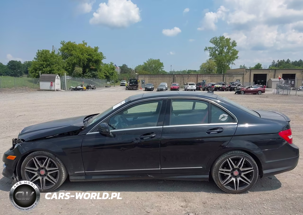 2013 Mercedes-Benz C 300 Sport 4Matic VIN:WDDGF8AB5DR248179 - 15