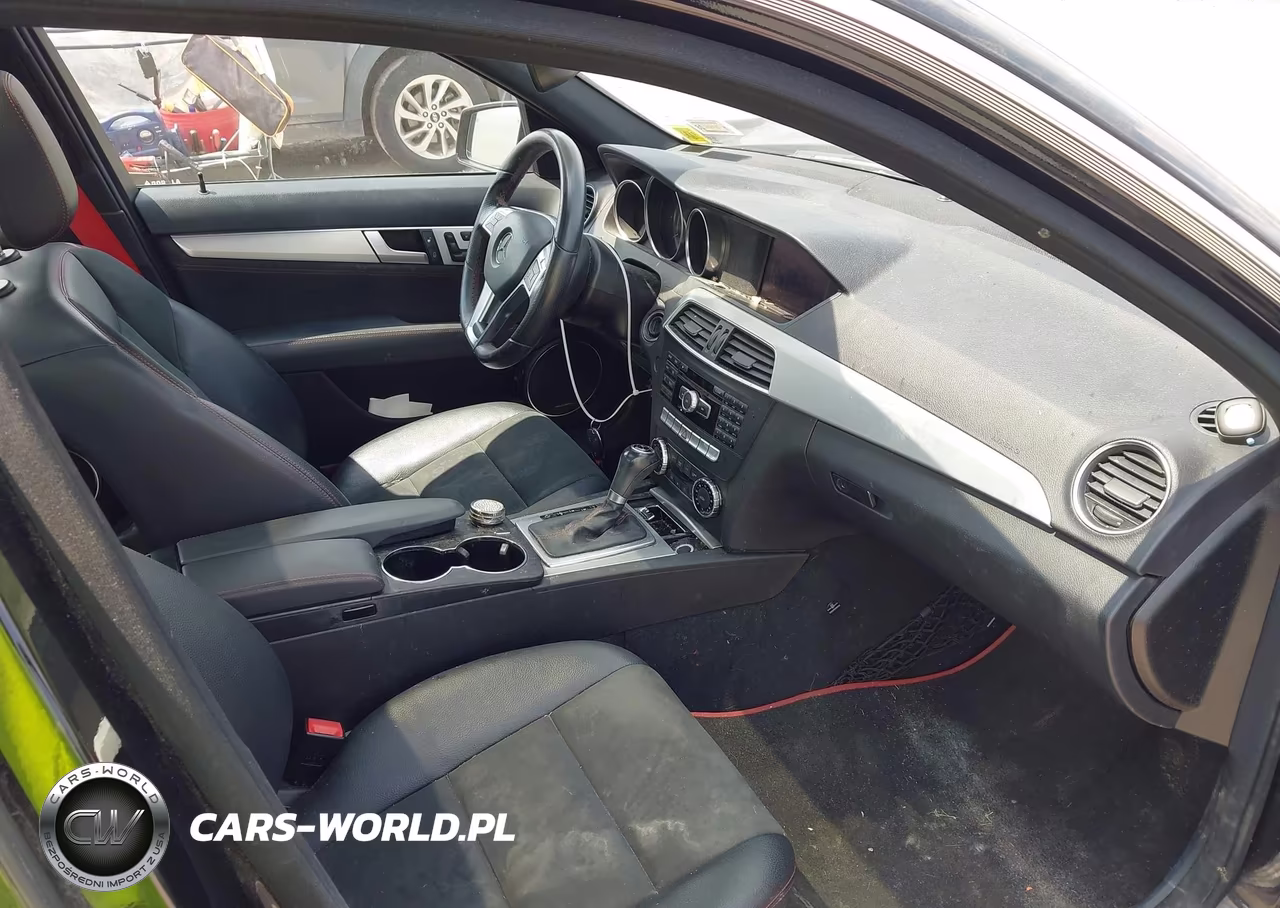2013 Mercedes-Benz C 300 Sport 4Matic VIN:WDDGF8AB5DR248179 - 5