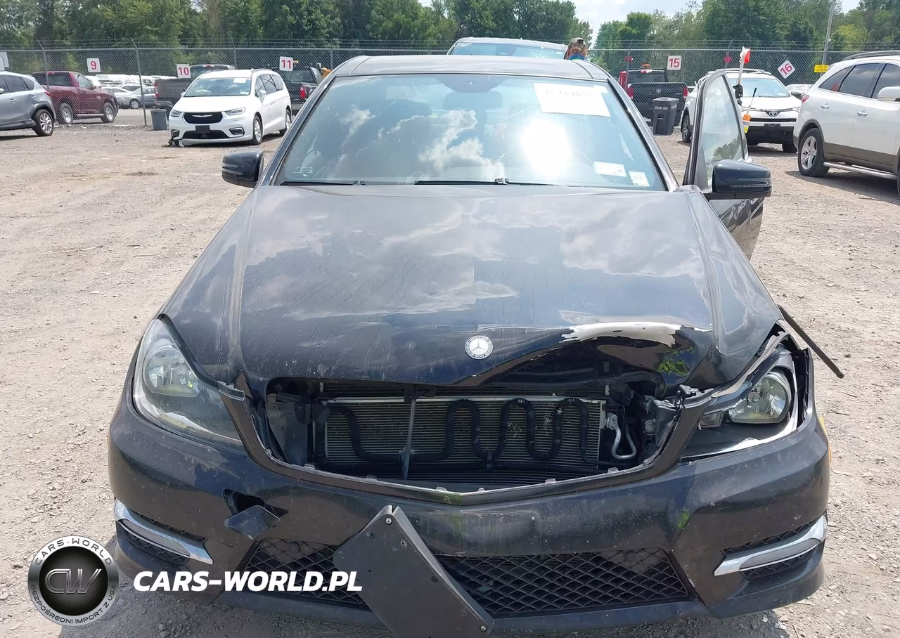 2013 Mercedes-Benz C 300 Sport 4Matic VIN:WDDGF8AB5DR248179 - 6